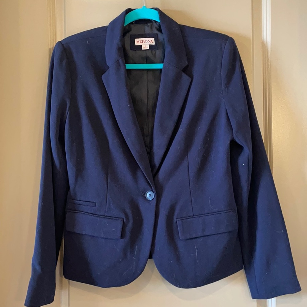 Merona Women’s navy blazer size 6
